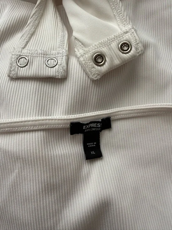 Express - Picture 3 of 3